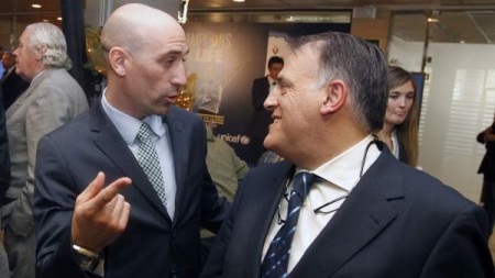Luis Rubiales (RFEF) junto a Javier Tebas (LFP) (Foto: libertaddigital.com)