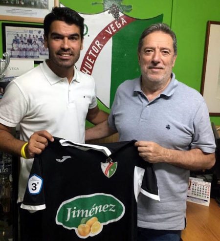 Jaime Morente seguirá en el banquillo del Huétor Vega 