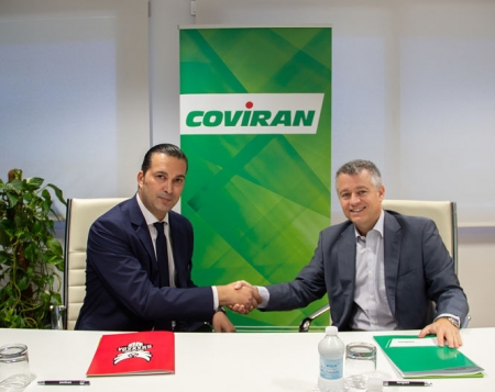 Firma del patrocinio entre la Fundación CB Granada y Covirán Granada (FUNDACIÓN CB GRANADA)