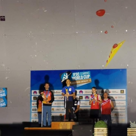 Javi Aguilar en el podium (AYTO. MONACHIL)