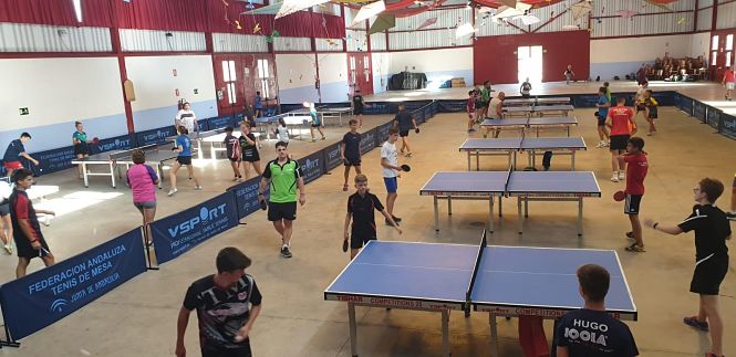 campus de tecnificación de tenis de mesa que se celebra esta semana en Huétor Tájar (AYTO. HUÉTOR TÁJAR) campus de tecnificación de tenis de mesa que se celebra esta semana en Huétor Tájar (AYTO. HUÉTOR TÁJAR)