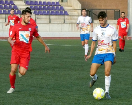 El primer derbi de la temporada se decantó para el cuadro visitante (MIGUEL JÁIMEZ)