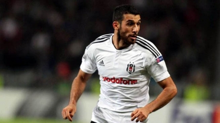 Ismail Köybasi ha firmado como jugador del Granada CF Ismail Köybasi ha firmado como jugador del Granada CF