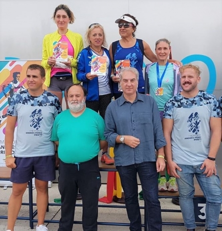 Podio femenino del memorial Andrés Pérez Prieto (AYTO. GRANADA)