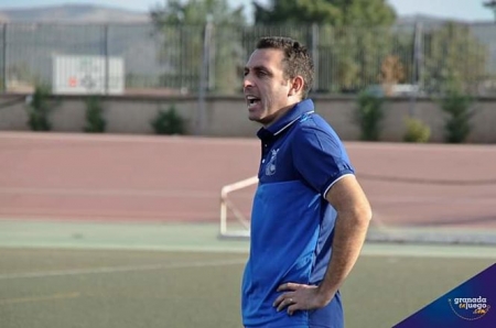 Gerardo Gutierrez `Piti`, entrenador del CD Santa Fe (JOSÉ M. BALDOMERO)