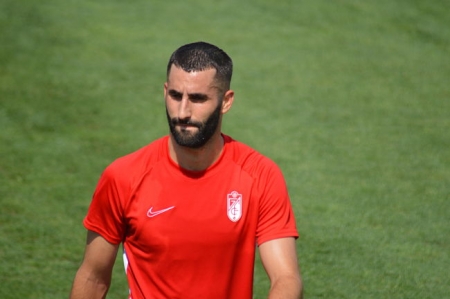 Gonalons viaja con el equipo (GRJ) 