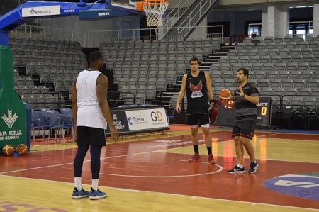 El Covirán Granada ya ha iniciado la semana de entrenamientos (FUNDACIÓN CB GRANADA)