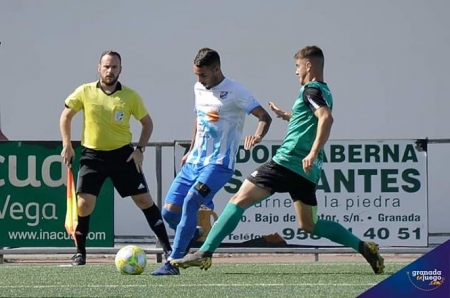 El CF Motril ha agravado la crisis del Huétor Vega (JOSÉ M. BALDOMERO)