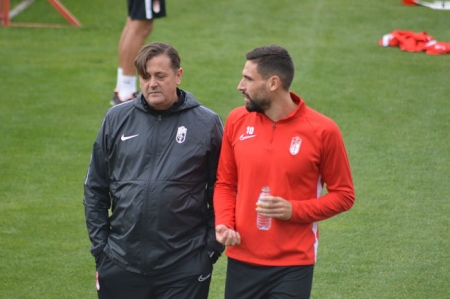 Puertas se ha retirado junto al médico (GRJ) Puertas se ha retirado junto al médico (GRJ)