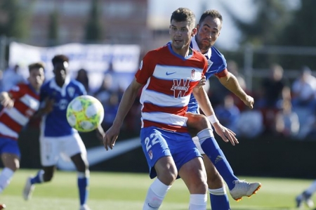 Butzke fue un incordio para la defensa onubense (GRANADA CF / ARCHIVO)