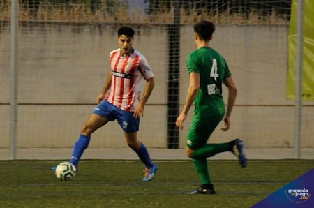 El Arenas se llevó el derbi ante el Atarfe (JOSÉ M. BALDOMERO)