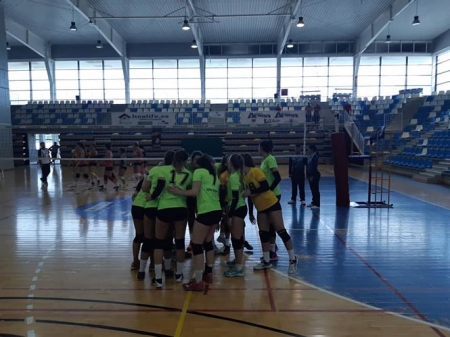 El conjunto atarfeño celebra su victoria en Altea (CDU ATARFE)