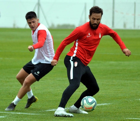 Germán ha terminado tocado el entrenamiento de este viernes (GRJ)