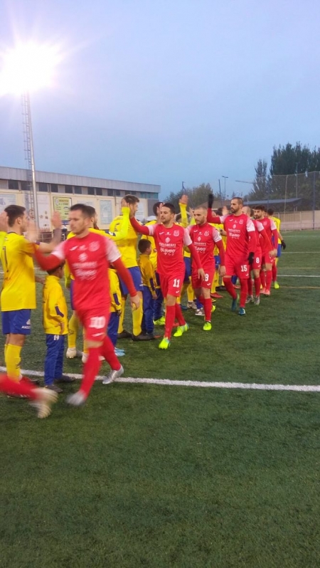 El Agroisa Huétor Tájar se llevó la victoria ante el Torreperogil (CD TORREPEROGIL)