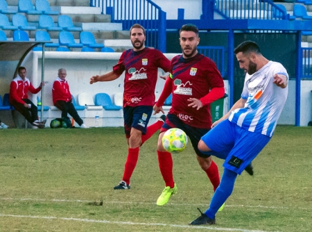 Juanfran en una acción de un partido de esta temporada (SEMANARIO MUCHO DEPORTE)