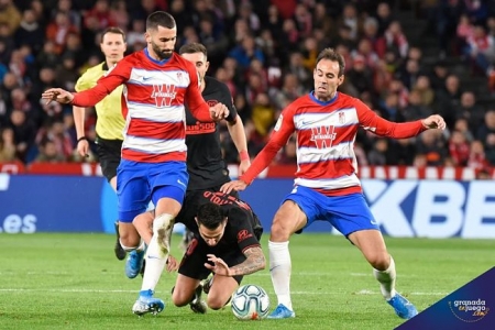 Un lance del encuentro ante el Atlético (BALDOMERO)