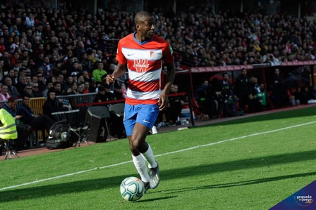 Adrián Ramos, autor de dos goles, fue el protagonista de la remonatada (ARCHIVO)