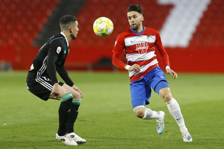 El Recreativo mejoró su imagen (GRANADA CF)