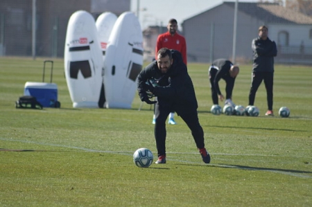 Diego Martínez durante un entrenamiento (GRJ) 