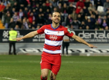 Soldado celebra su gol en el estadio `Nuevo Vivero` (LA LIGA)