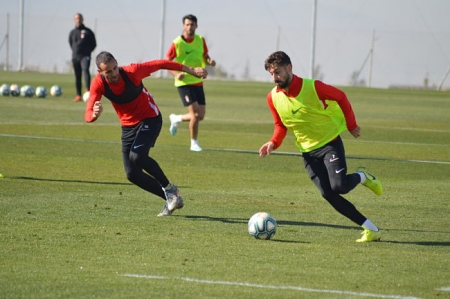 Vadillo será duda hasta el último momento (GRJ) Vadillo será duda hasta el último momento (GRJ)