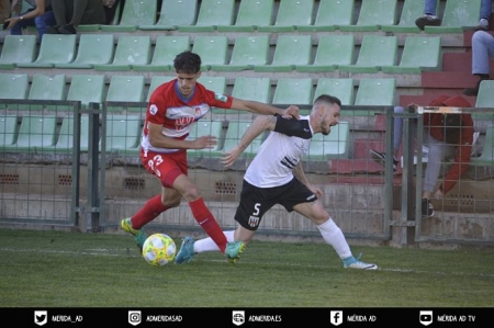 Pepe fue expulsado en el encuentro ante el Mérida (A. D. MÉRIDA) 