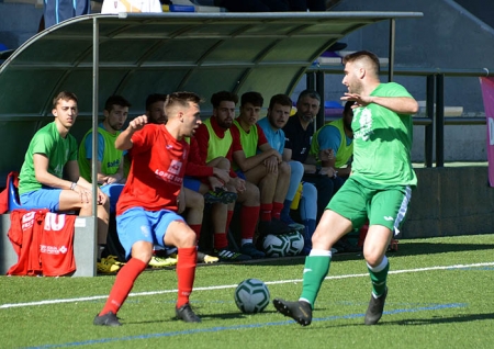 El Churriana CF logró tumbar al líder en `El Frascuelo` (LÁZARO)