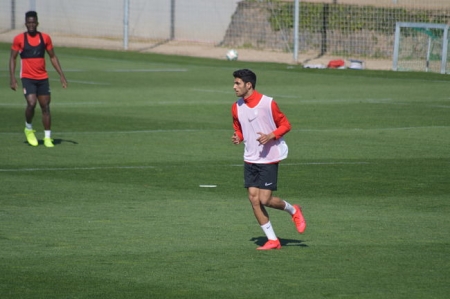 Antoñín en su primer entrenamiento con el Granada (GRJ) Antoñín en su primer entrenamiento con el Granada (GRJ)