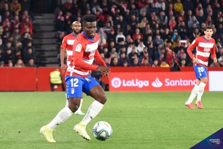Ramón Azeez salió en la segunda mitad (JOSÉ M. BALDOMERO) 