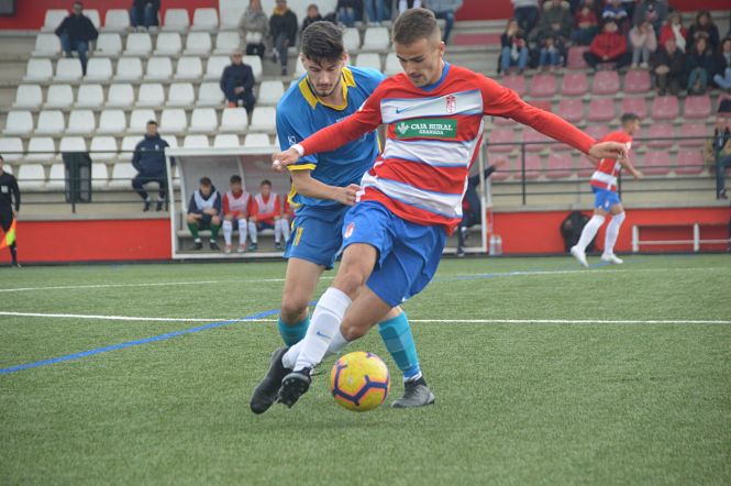 El Granada Juvenil goleó al Dos Hermanas San Andrés (GABRIEL R. LÁZARO) 