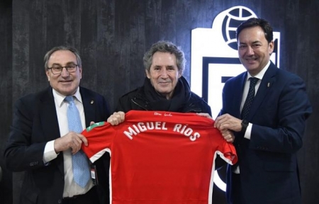 Miguel Ríos junto a Macanas y Monterrubio (P.VILLOSLADA GCF)