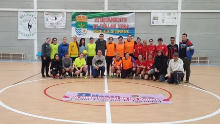 Mujeres que participaron en el Torneo de Fútbol Sala (AYTO. CÚLLAR VEGA)