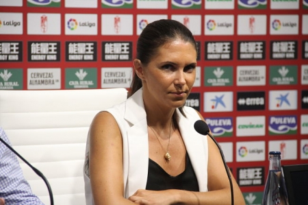 Paula de la Peña en un acto del club (GRJ) Paula de la Peña en un acto del club (GRJ)