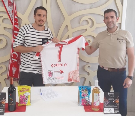 Dani Tejada junto a José Antonio Cervantes (GUADIX CF)