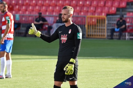 Aarón dejó la portería a cero ante el Alavés (BALDOMERO)