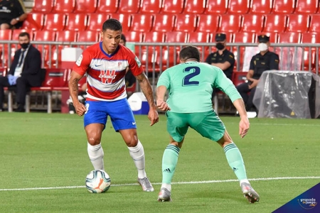 Darwin Machís encara a Carvajal (JOSÉ M. BALDOMERO)