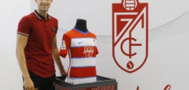 Juan Ignacio Bruguet ya es jugador del Recreativo (GRANADA CF) Juan Ignacio Bruguet ya es jugador del Recreativo (GRANADA CF)