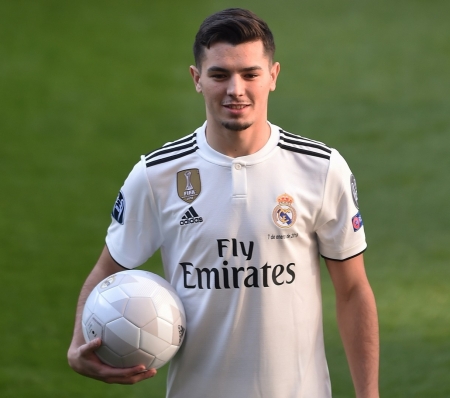Brahim Díaz, durante su presentación como jugador del Real Madrid en enero de 2019 (GETTY IMAGES) Brahim Díaz, durante su presentación como jugador del Real Madrid en enero de 2019 (GETTY IMAGES)