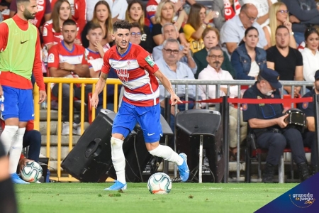Carlos Neva, el día de su debut ante el FC Barcelona (GRJ) Carlos Neva, el día de su debut ante el FC Barcelona (GRJ)