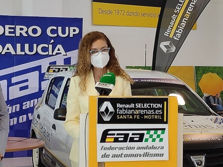 La Delegada de Deportes en la presentación del equipo de Rally (JUNTA) 