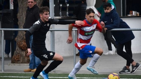Bryan Zaragoza durante un partido con el juvenil (GRANADA CF)