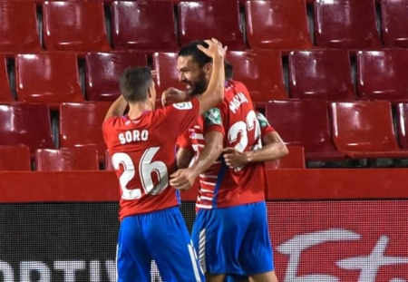 Jorge Molina, en el tiempo de prolongación, subió el segundo tanto al marcador (JOSÉ M. BALDOMERO)