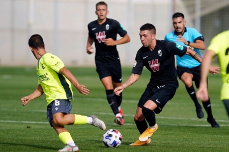 El Recreativo no pudo vencer al Melilla (GRANADA CF)