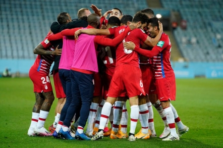 El Granada celebró a lo grande la histórica clasificación (GCF)