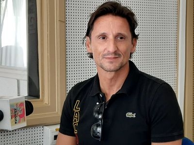Tato, en los estudios de `Radio Albolote´ 