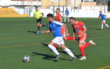 Linares persigue a un jugador norteafricano (EL FARO DE MELILLA) 