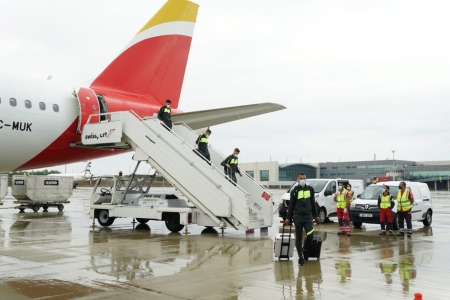 La expedición del Granada CF cambió de planes en cuando al viaje de vuelta desde Nicosia (GCF) La expedición del Granada CF cambió de planes en cuando al viaje de vuelta desde Nicosia (GCF)