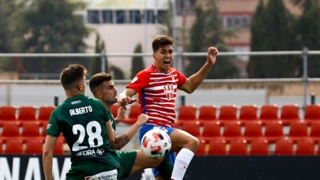 El Recreativo debutó en Liga con empate (GRANADA CF) 