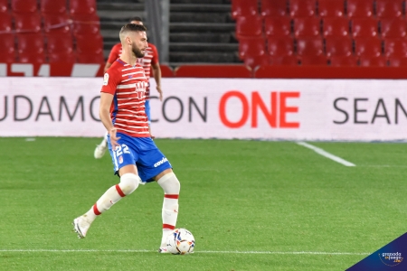 Domingos Duarte logró debutar con Portugal (JOSÉ M. BALDOMERO)