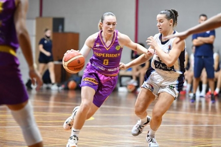 Nici Gilday durante un partido con el Esperides (RACA) 
